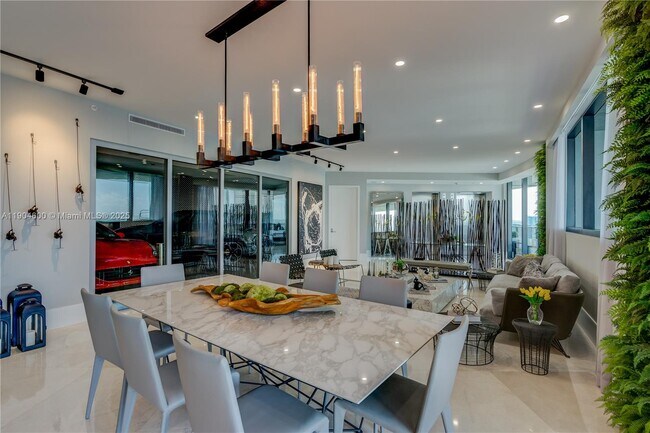 Foto del edificio - 18555 Collins Ave