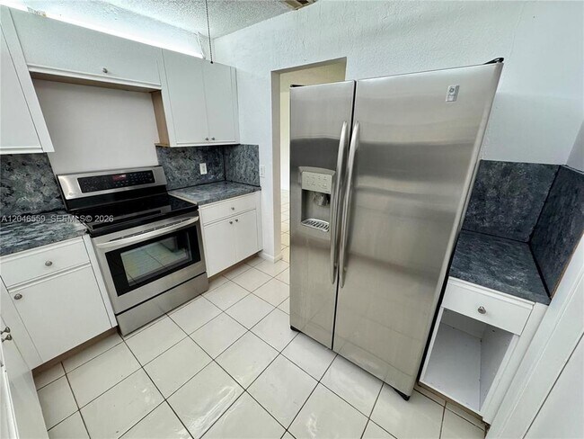 Foto del edificio - 2495 SW 82nd Ave