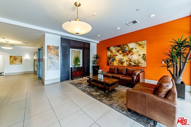 Foto del edificio - 3223 W 6th St