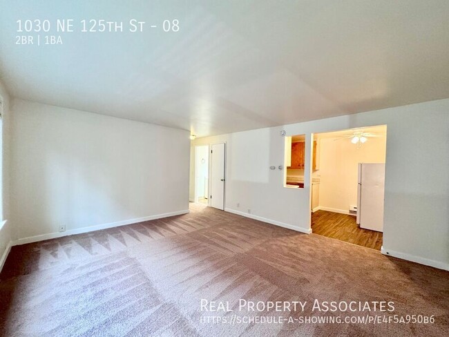 Building Photo - 1030 NE 125th St