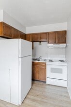 Building Photo - 1204 W Bethel Ave