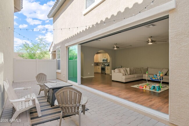Building Photo - 12460 W Hummingbird Terrace