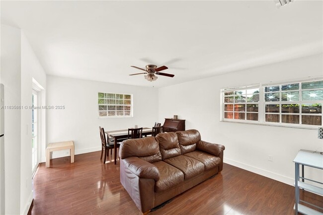 Building Photo - 10731 SW 139th Ave