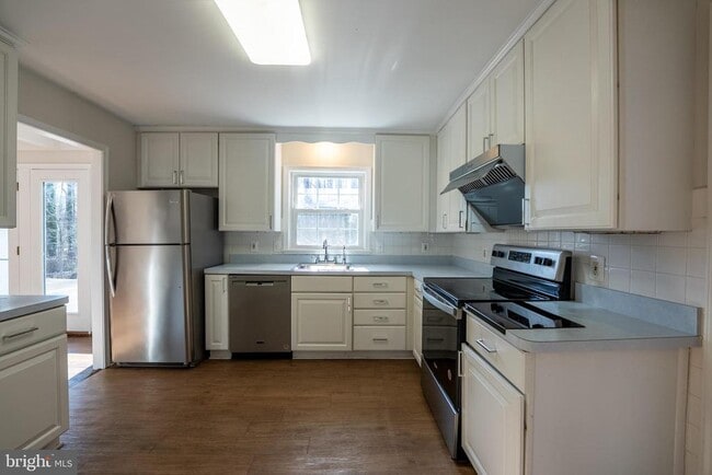 Foto del edificio - 8209 Mockingbird Dr