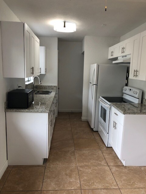Kitchen - 2444 Polk St