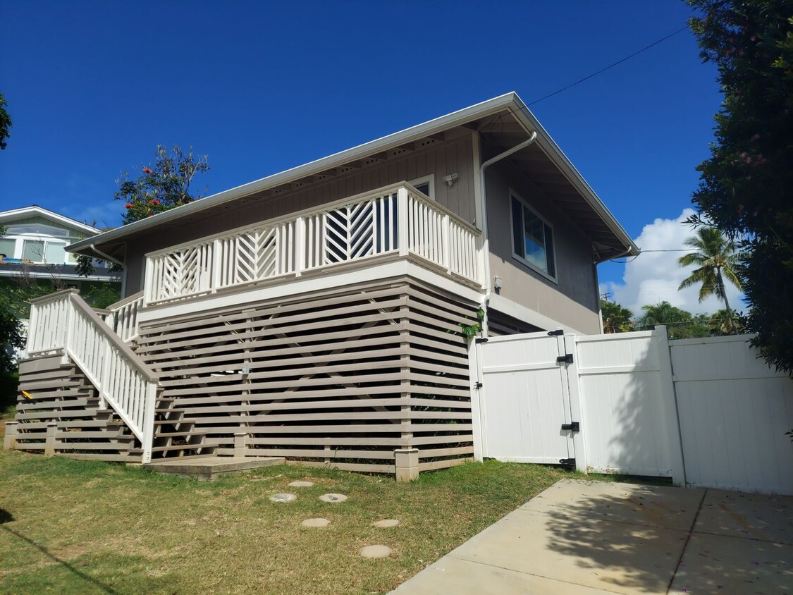 Primary Photo - Pet Friendly Kailua House