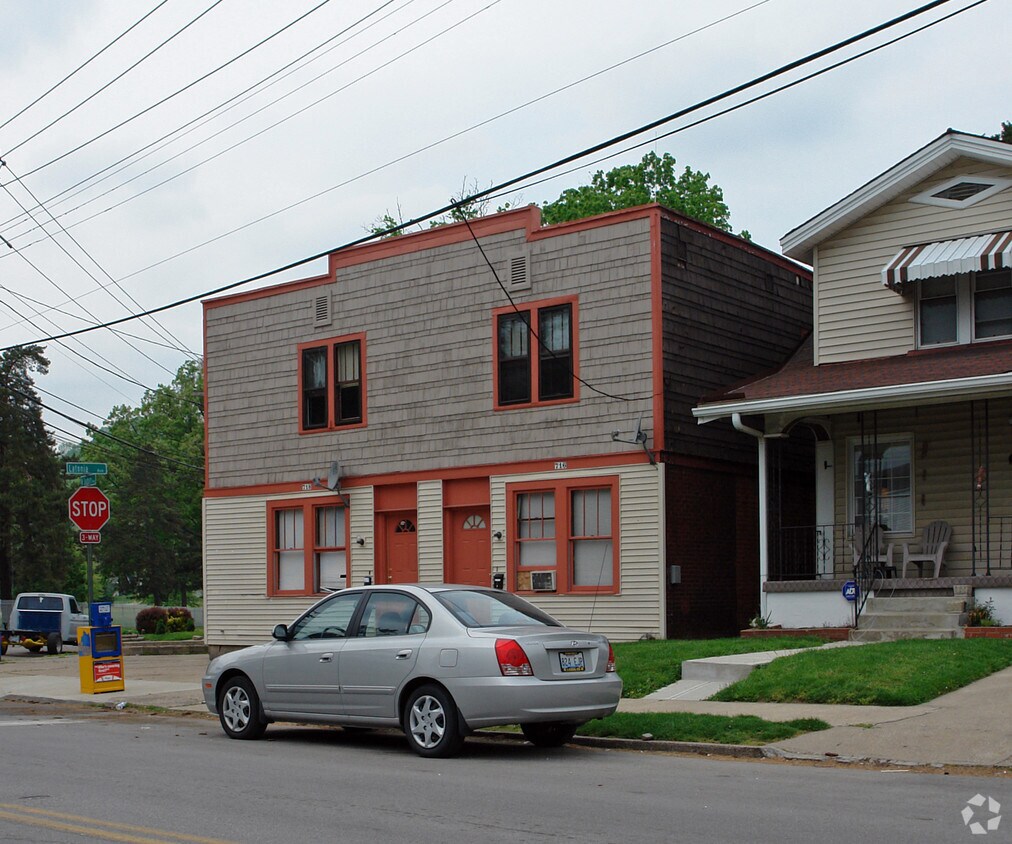 Primary Photo - 716-718 W Southern Ave