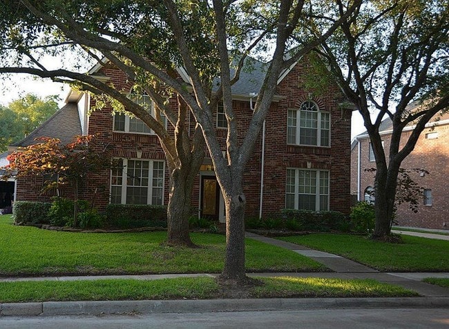 Building Photo - 3814 Elkins Rd