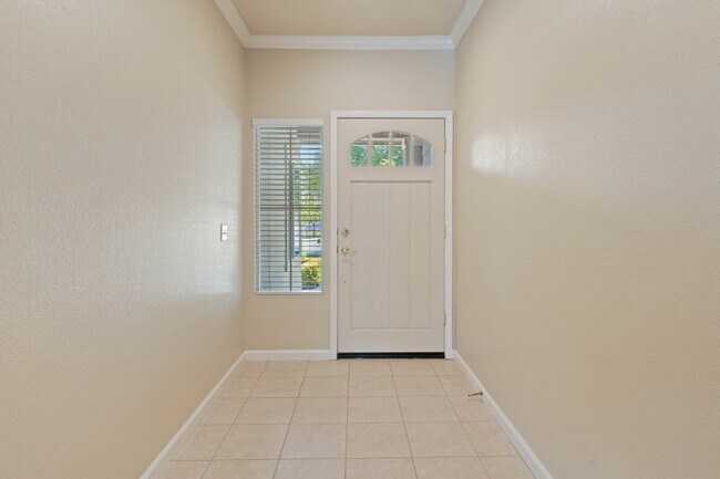 Building Photo - 300 Homewood Ct