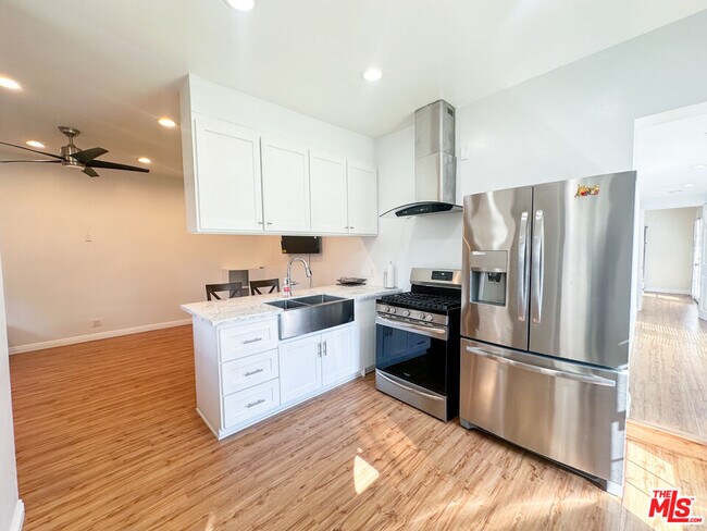 Foto del edificio - 1413 Paloma St