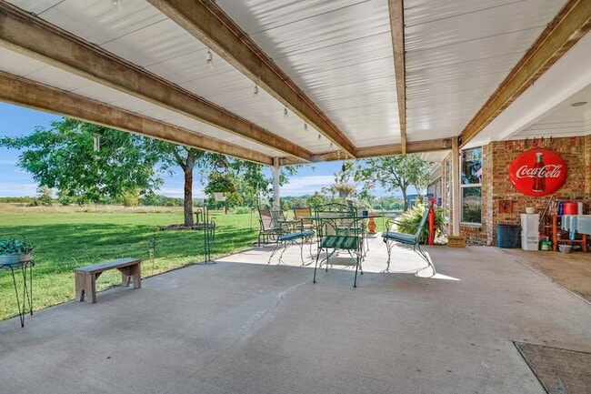 Building Photo - 13075 FM 121