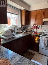 Building Photo - 103 Belmont Crescent