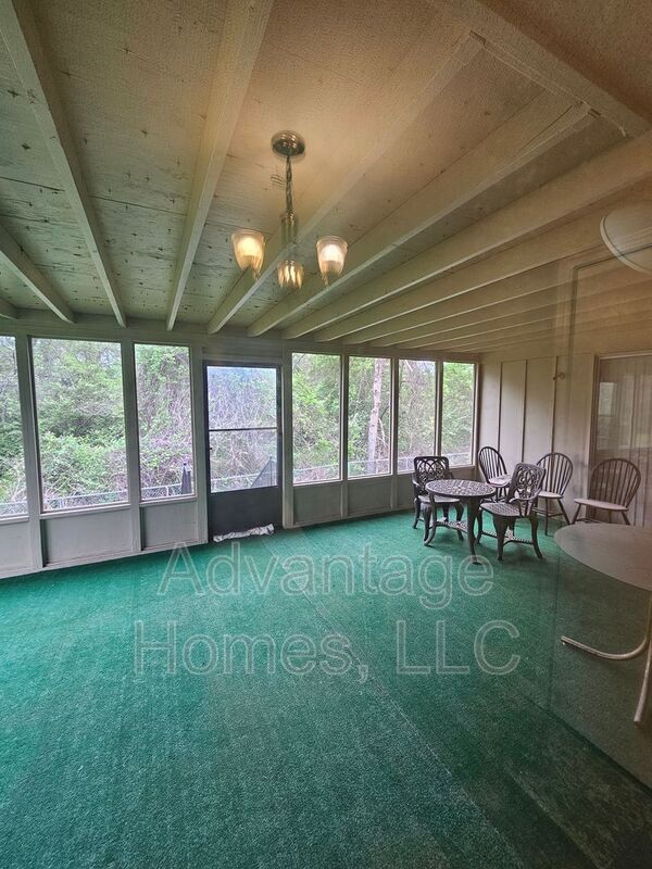 Foto del edificio - 3212 N 68th St