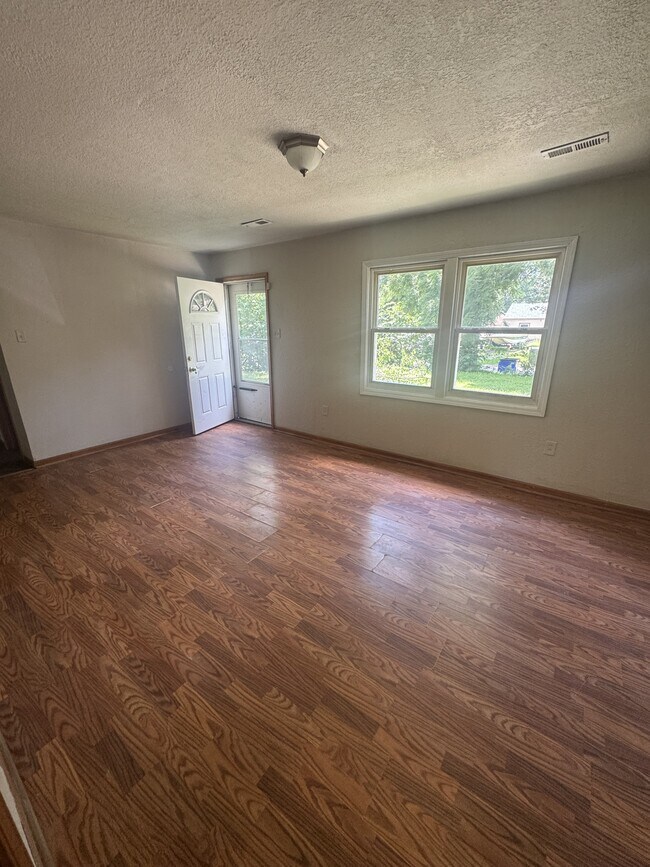 Foto del edificio - 3412 SE Bryant St