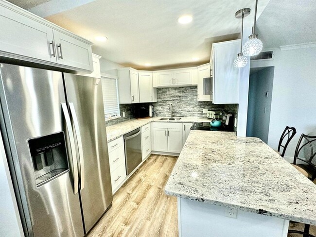 Building Photo - 177 Brittany Terrace