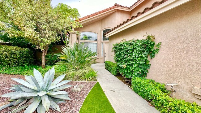 Building Photo - Awesome Two-Story Home, Recently & Freshly Updated, just minutes to downtown Fallbrook!