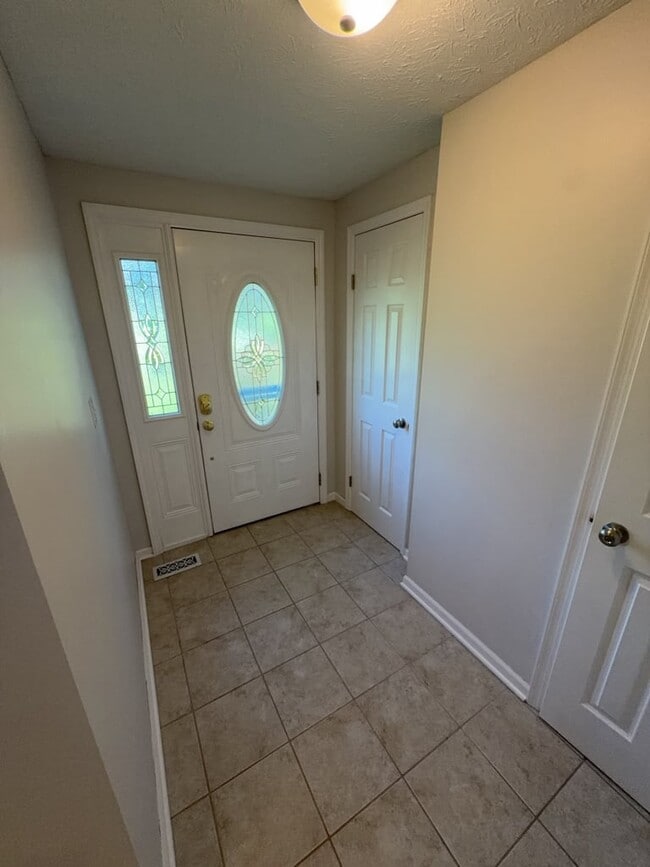 Photo - 778 Woodlyn Dr S House