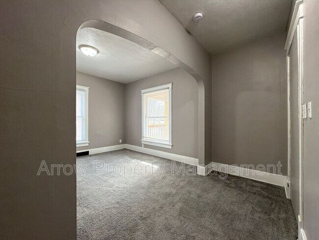 Foto del edificio - 2424 W Street