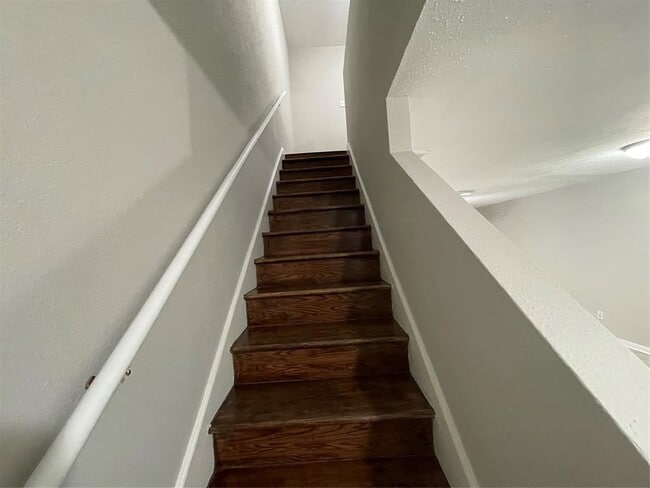 Foto del edificio - 8323 Wilcrest Dr