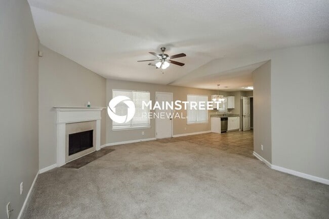Photo - 3 Bedroom Pet-Friendly Home in McDonough, GA with Main Street Renewal