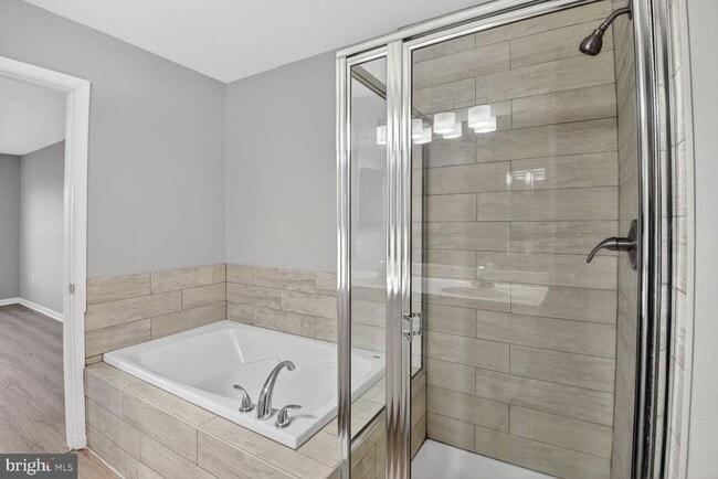 Building Photo - 1908 Gardenia Ct