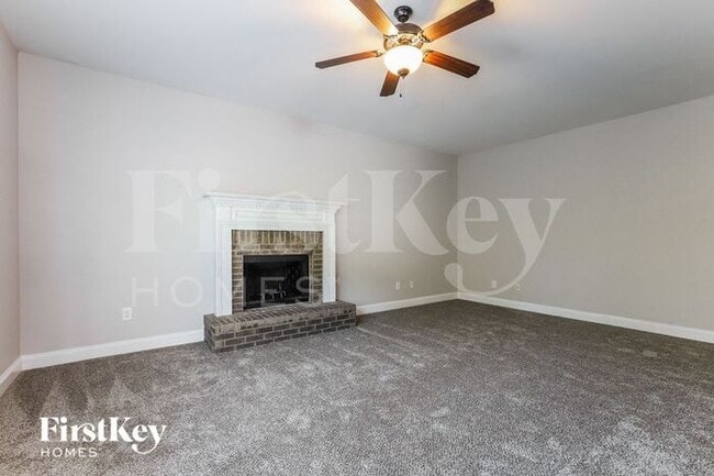 Building Photo - 6267 Cove Creek Dr