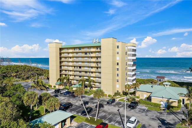Building Photo - 7370 S Ocean Dr
