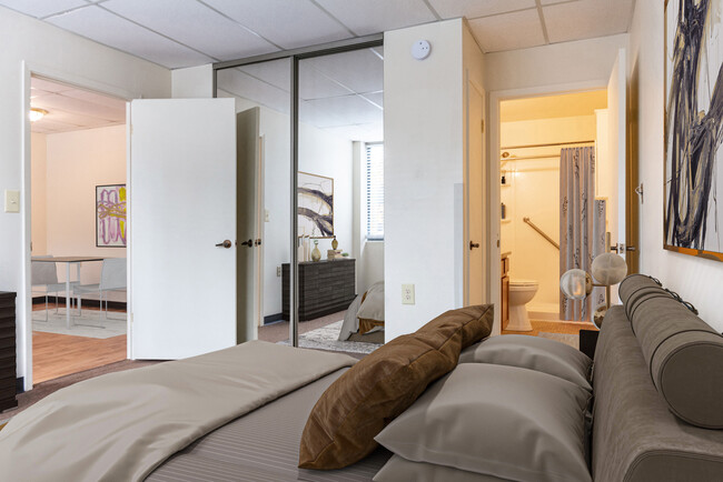 Building Photo - Smyrna Tower Apartments