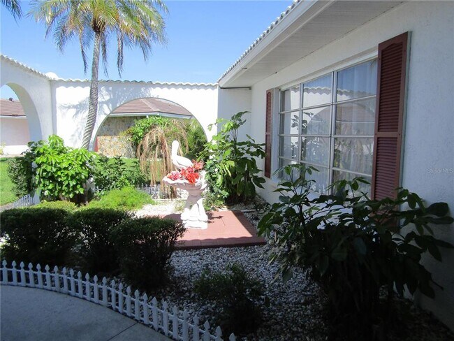 Building Photo - 1608 Lilliput Ct