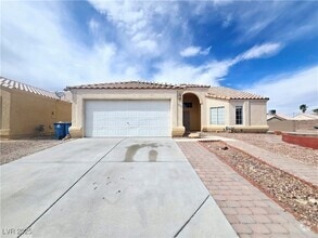 Building Photo - 1532 Bluestar Dr