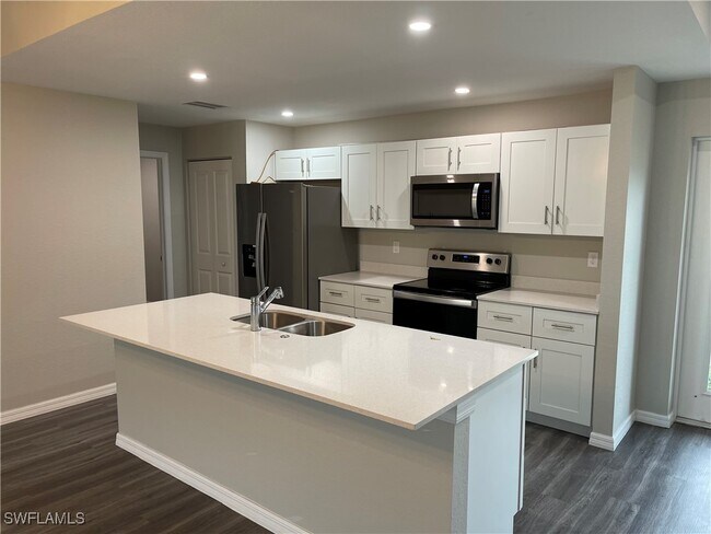 Foto del edificio - 2620 NW 23rd Ave