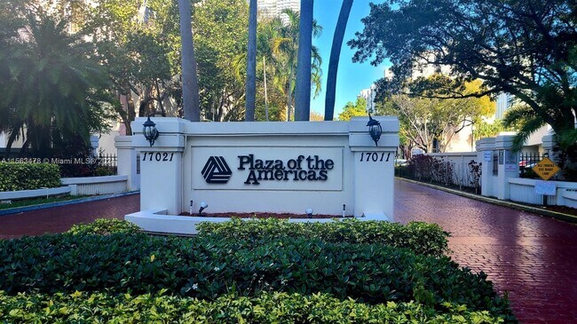 Foto del edificio - 17011 N Bay Rd