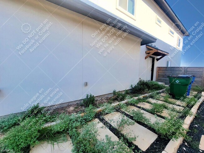 Foto del edificio - 3 br, 2.5 bath Duplex - 21210 Portsmouth C...