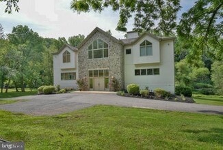 Building Photo - 115 Bullock Rd