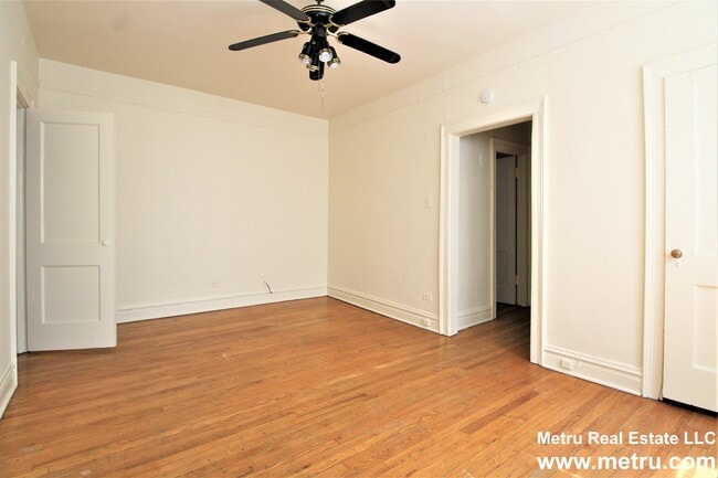 Building Photo - 637 W Patterson Ave