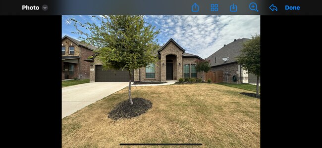 Building Photo - Charming Home with beautiful Features and ...