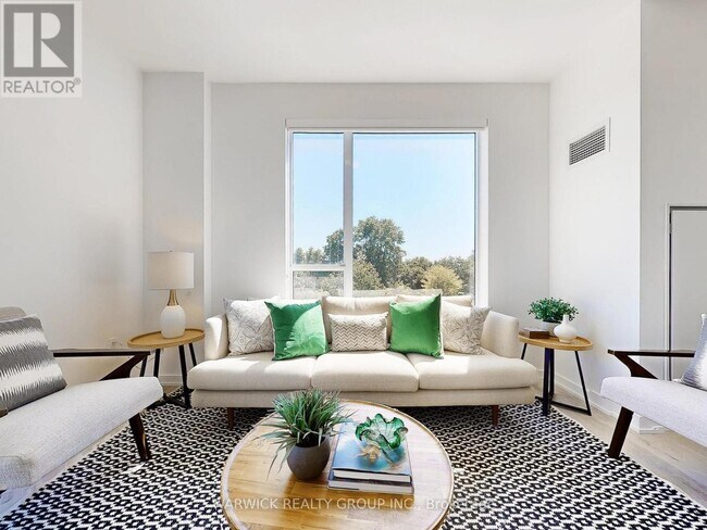 Photo du bâtiment - 4365 Bloor St W