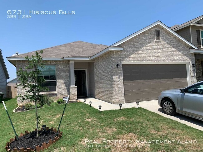 Building Photo - 6731 Hibiscus Fls