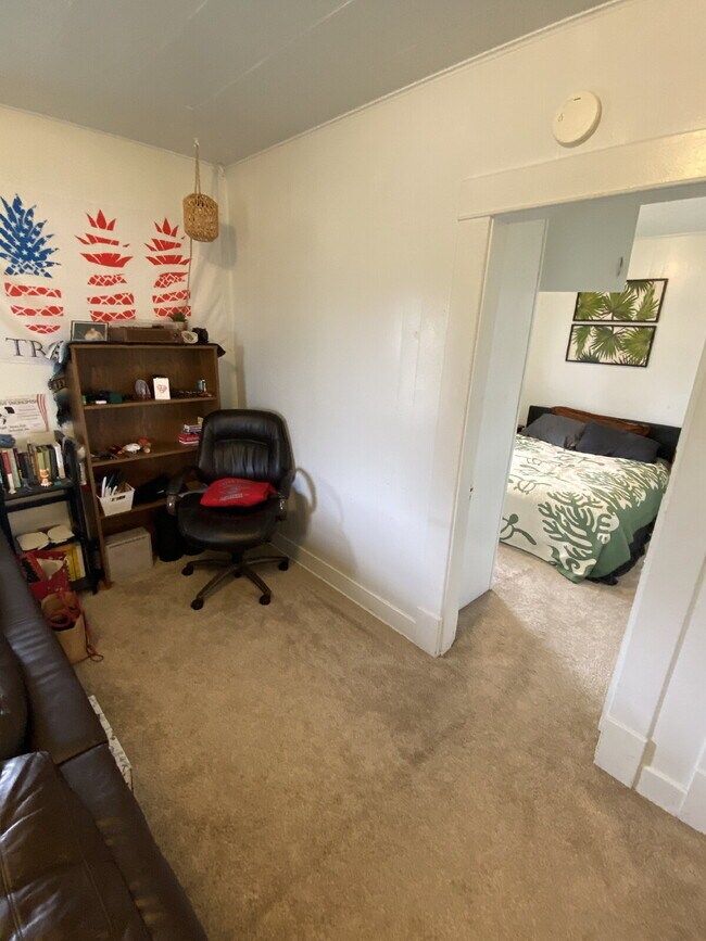 Foto del edificio - Walk to Downtown & Waterfront from Lettered Streets | 1BR Gem for $1,400/mo