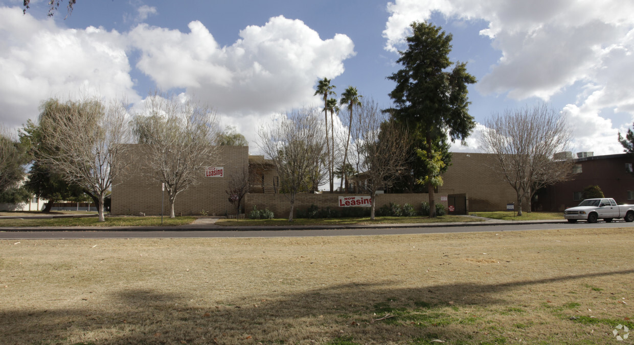 Primary Photo - Palo Verde Apartments