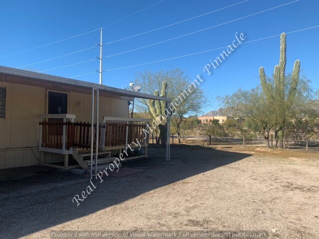 Primary Photo - 1511 E Prospect Ln