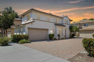 Building Photo - 10506 Hollingsworth Way