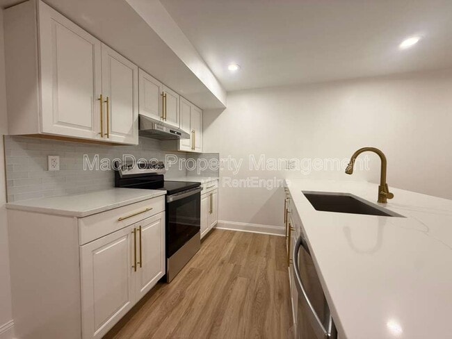 Foto del edificio - 10402 Laurel Ridge Way