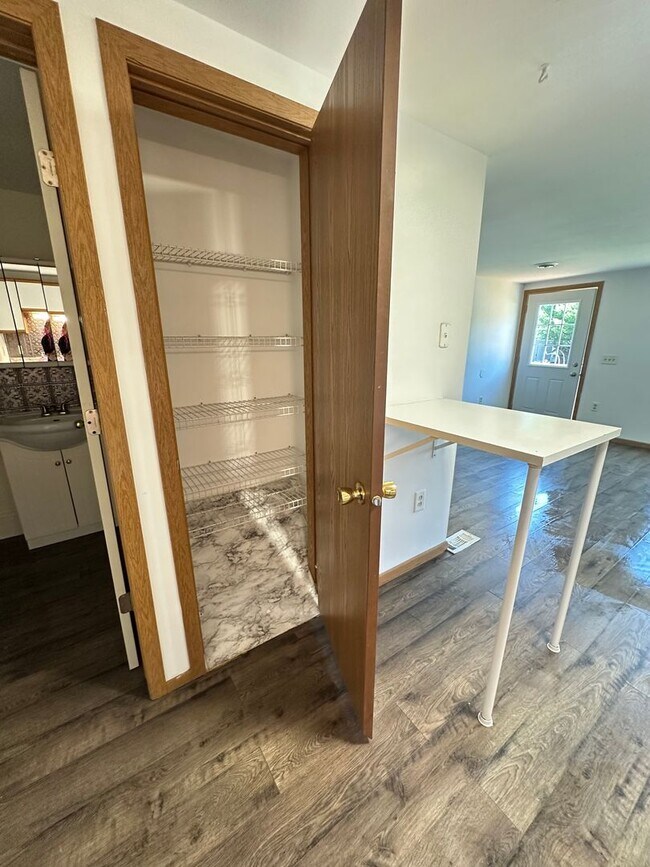 Foto del edificio - Maple Willow Duplex