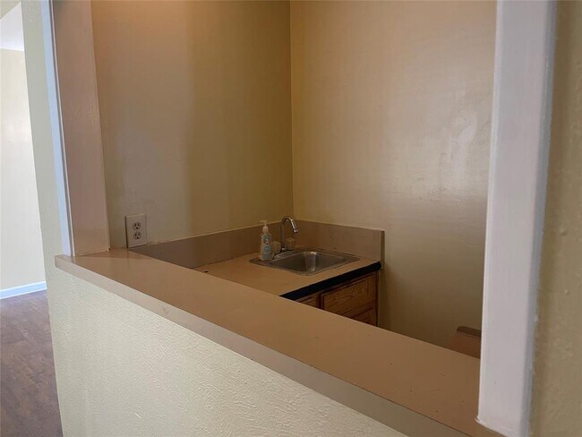 Foto del edificio - 130 Hollyhill Ln