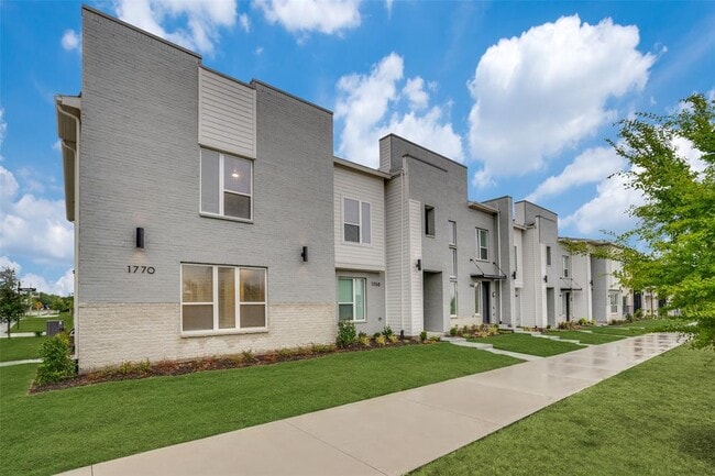 Photo - 1770 Thornton Dr Apartment