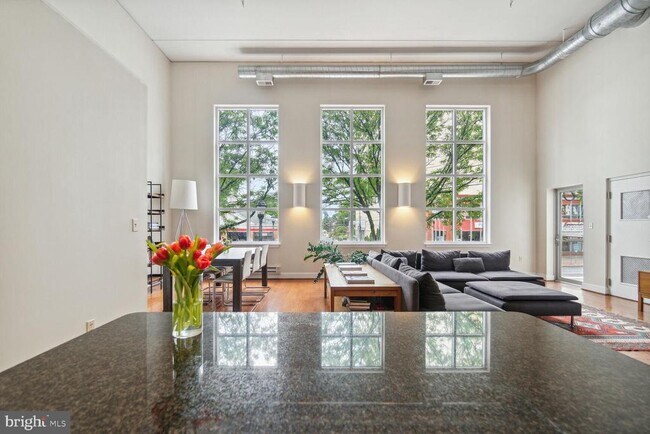 Foto del edificio - 8322 Fenton St