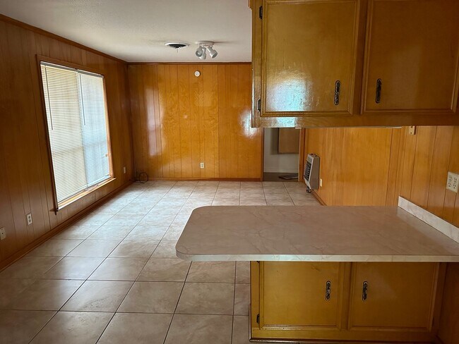 Building Photo - 1022 Garden Park Dr