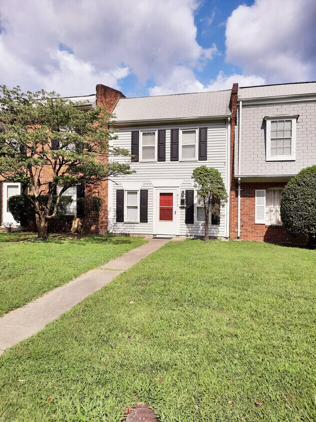 Primary Photo - 6113 Hokie Ct
