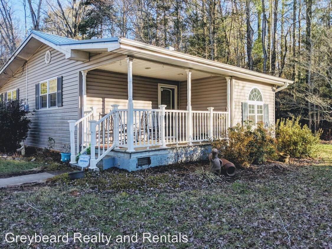 995 Riceville Rd, Asheville, NC 28805 House Rental in Asheville, NC